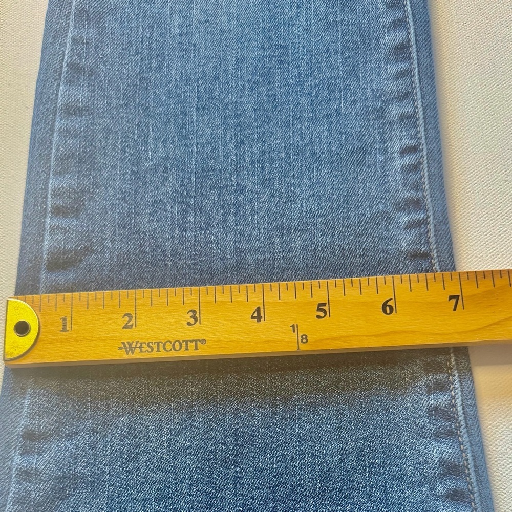 EUC Women's Banana Republic Slim Boot Cut Jean Short 26/2 (L) - Picture 4 of 8